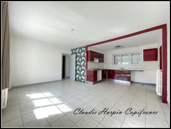 Dpt Deux Sèvres (79), à vendre PARTHENAY maison P4 - 62 m²  - 2 ch - garage - terrain 310 m²
