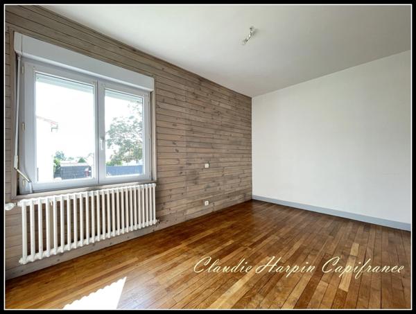 Dpt Deux Sèvres (79), à vendre PARTHENAY maison P4 - 62 m²  - 2 ch - garage - terrain 310 m²