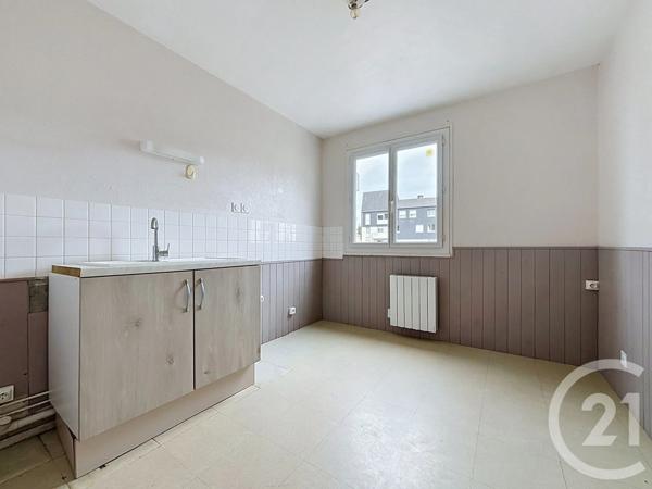 Appartement F3 à vendre  3 pièces - 60 m 2   ARGENTAN  - 61