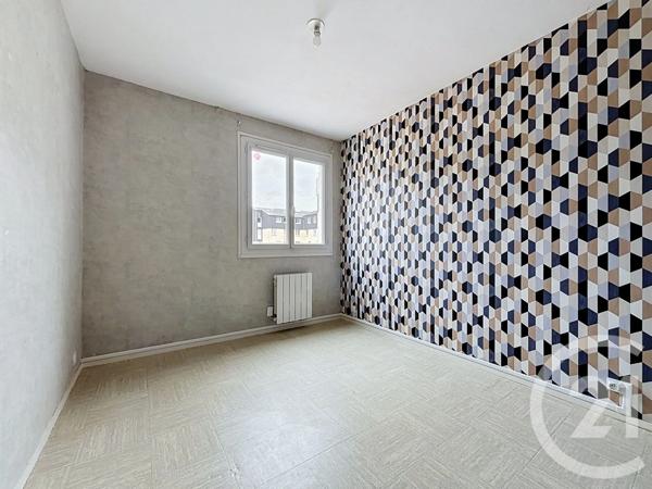 Appartement F3 à vendre  3 pièces - 60 m 2   ARGENTAN  - 61