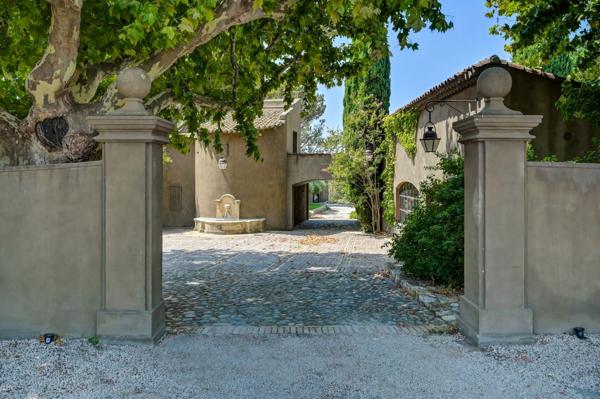 Vente Maison de luxe Aix-en-Provence 23 Pièces 620 m²