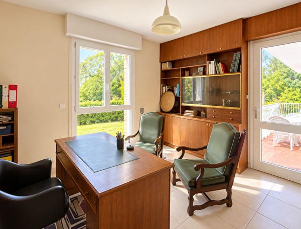 A VENDRE – Cadre boisé MAISON TRADITIONNELLE sur terrain 3200 m²