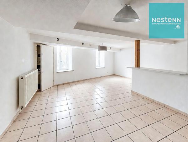 Appartement à vendre à Montbrison - 2 chambres - 1er étage - Place de la Mairie