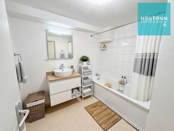 Appartement à vendre à Montbrison - 2 chambres - 1er étage - Place de la Mairie