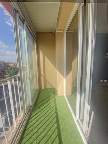 Appartement
                                                                                                                                                                                                                                                                                                                        4 pièce(s)                                                                                                                                                                                                          3 chambre(s)                                                                                                                                                                                                          96  m²