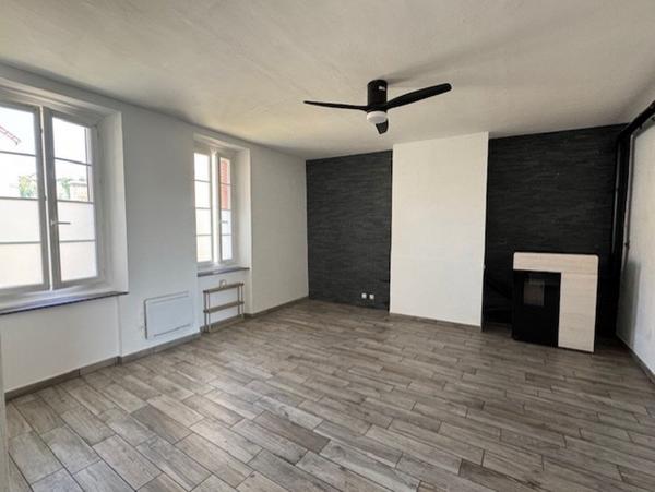 Maison 6 pièces à louer à Broyes
