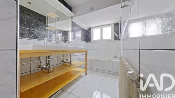 Maison à vendre 8 pièces 211 m² Hauts de Bienne