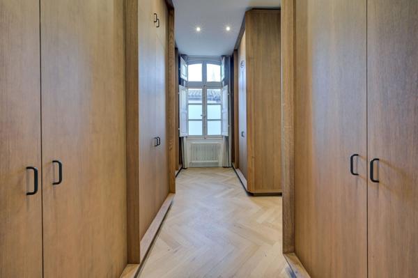 Vente Hôtel particulier Aix-en-Provence 14 Pièces 490 m²