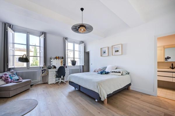 Vente Hôtel particulier Aix-en-Provence 14 Pièces 490 m²