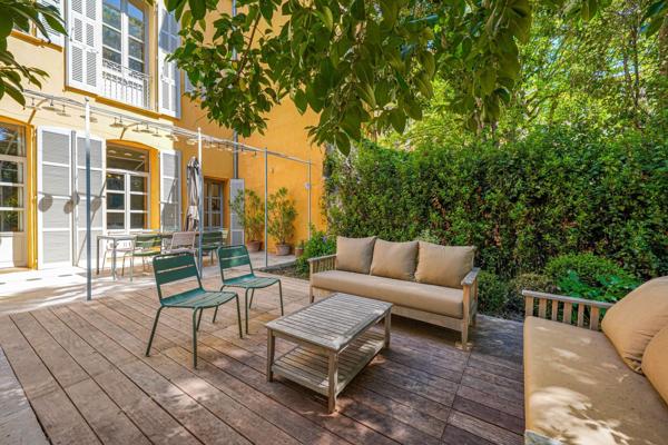 Vente Hôtel particulier Aix-en-Provence 14 Pièces 490 m²
