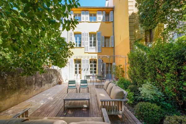 Vente Hôtel particulier Aix-en-Provence 14 Pièces 490 m²