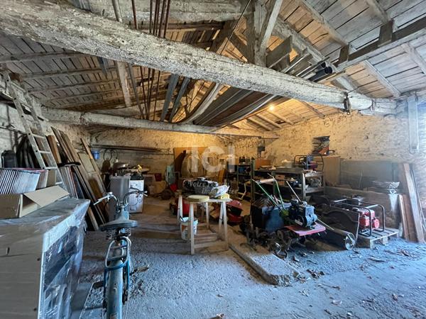 Dépendance à réhabiliter - 95 m²