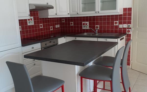 Appartement à vendre    3 pièces • 52 m2 Salon-de-Provence