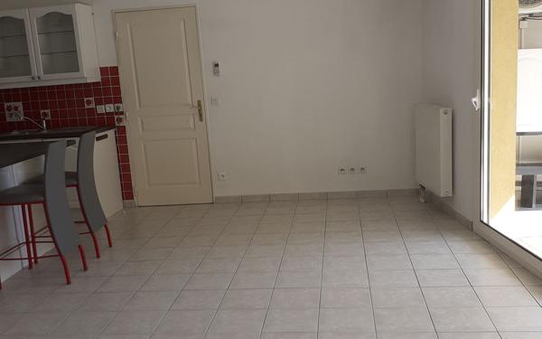 Appartement à vendre    3 pièces • 52 m2 Salon-de-Provence