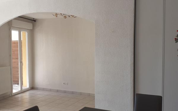 Appartement à vendre    3 pièces • 52 m2 Salon-de-Provence