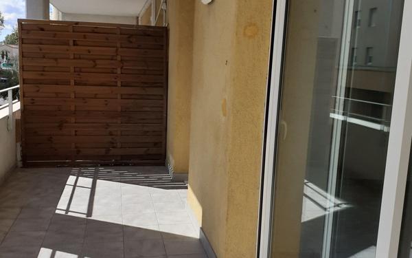 Appartement à vendre    3 pièces • 52 m2 Salon-de-Provence