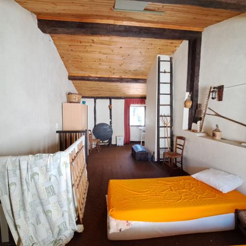 A VENDRE BELESTA MAISON DE VILLAGE AVEC COUR