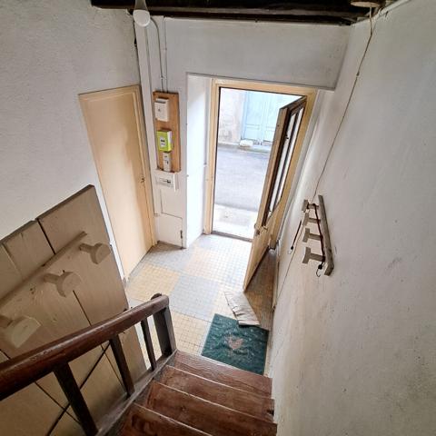 A VENDRE BELESTA MAISON DE VILLAGE AVEC COUR