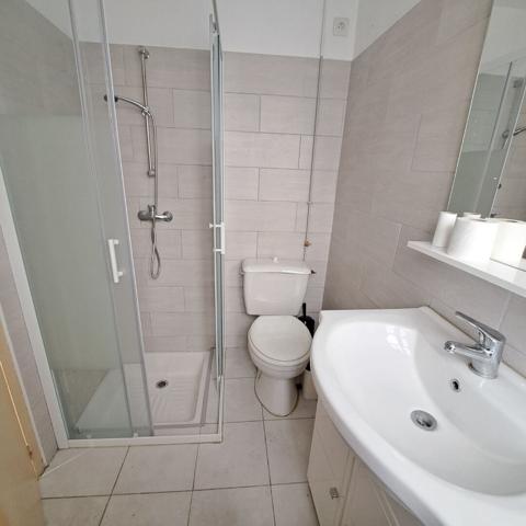 A VENDRE BELESTA MAISON DE VILLAGE AVEC COUR