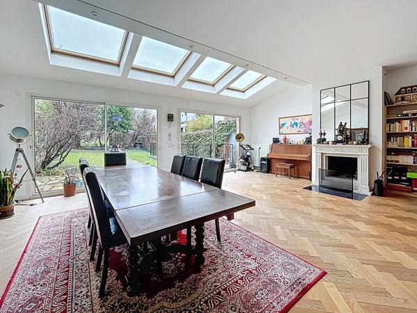 Maison Suresnes 7 pièce(s) 185 m2