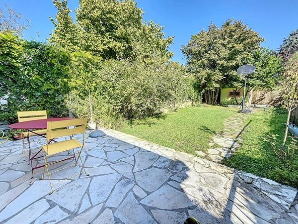 Maison Suresnes 7 pièce(s) 185 m2
