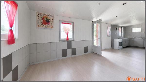 Maison familiale semi-mitoyenne avec jardin
