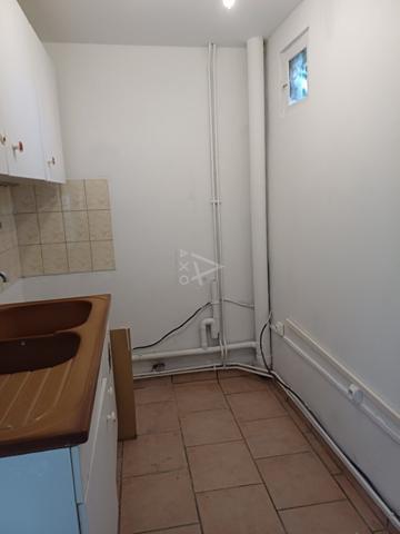 Maison  36 m²  de ville  à 100 m  de la gare de Auffay et tous commerces