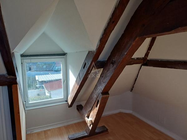 Maison  36 m²  de ville  à 100 m  de la gare de Auffay et tous commerces