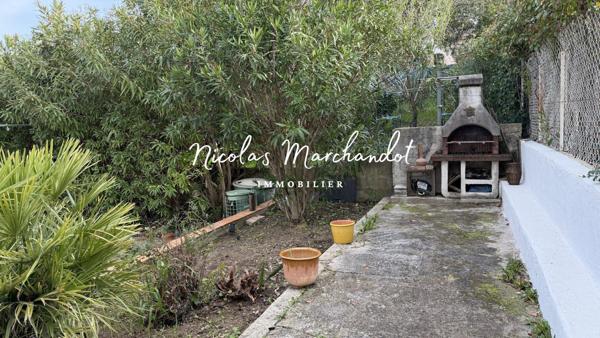 Maison provençale pleine de charme avec beau potentiel