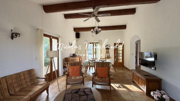 Maison provençale pleine de charme avec beau potentiel