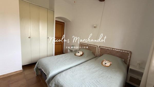 Maison provençale pleine de charme avec beau potentiel