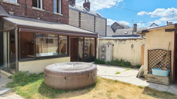 Maison individuelle au calme avec beaux volumes