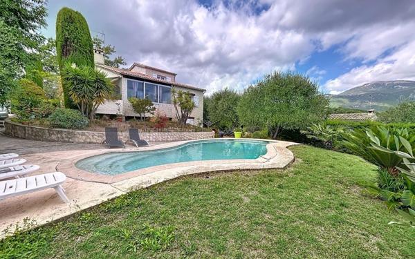 Maison à vendre    4 pièces • 148 m2 Le Rouret