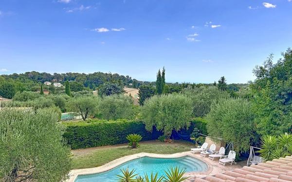 Maison à vendre    4 pièces • 148 m2 Le Rouret