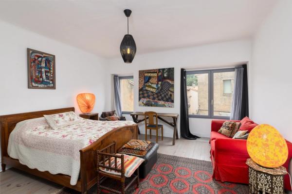 Maison de Caractère avec Tour du XVIIe siècle – Un Trésor Historique au Cœur d’Alet-les-Bains - 180 m²