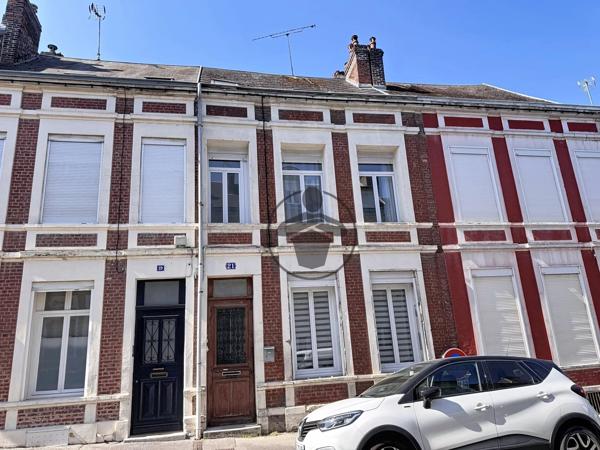 Vente                                                      Immeuble
                        
                     5 pièces                      140 m2                     à Saint-Quentin