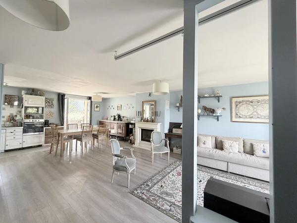 Vente                                                      Maison
                        
                     6 pièces                      121 m2                     à Villers-Cotterêts