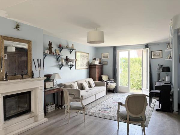 Vente                                                      Maison
                        
                     6 pièces                      121 m2                     à Villers-Cotterêts