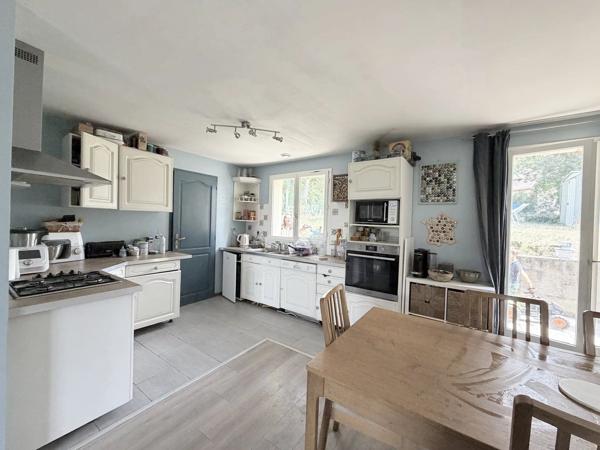Vente                                                      Maison
                        
                     6 pièces                      121 m2                     à Villers-Cotterêts