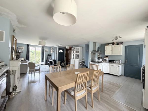 Vente                                                      Maison
                        
                     6 pièces                      121 m2                     à Villers-Cotterêts