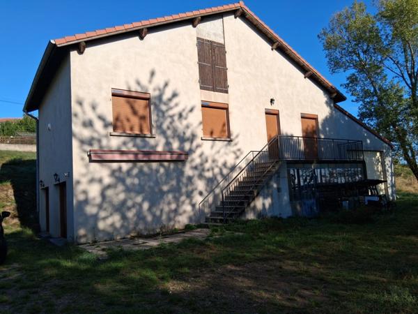 Maison meublée à louer 4 pièces – Saint-Ferréol-d’Auroure (43)