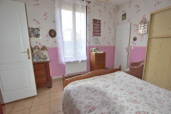 MAISON INDIVIDUELLE - 4 PIECES - 2 CHAMBRES sur 125M2 de TERRAIN