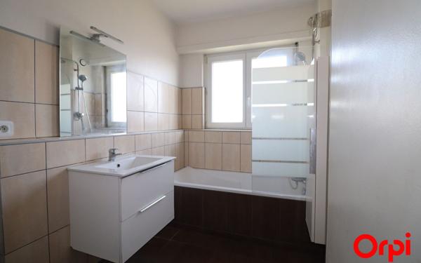 Appartement à vendre    3 pièces • 86,68 m2 Reichstett