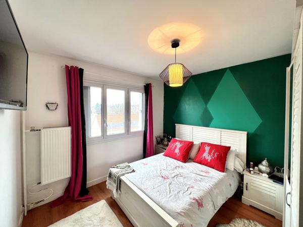 Le Blanc-Mesnil (93150) 3 Pièces avec garage, balcon, cave proche futur métro