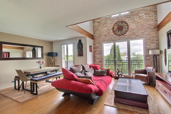 Appartement Villeneuve La Garenne Duplex 4 pièces 98.38 m2 vue Seine avec Balcon et 2 Parkings