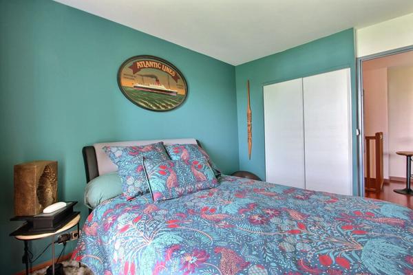 Appartement Villeneuve La Garenne Duplex 4 pièces 98.38 m2 vue Seine avec Balcon et 2 Parkings