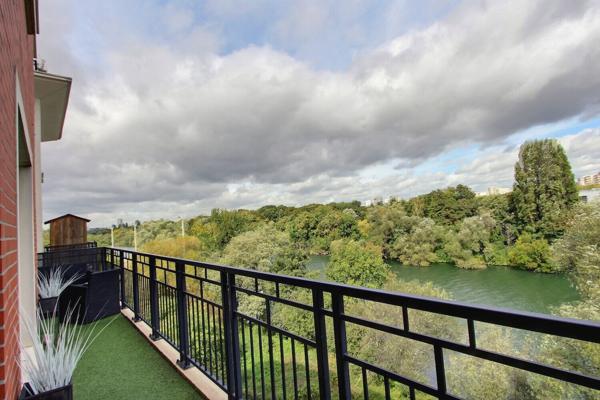 Appartement Villeneuve La Garenne Duplex 4 pièces 98.38 m2 vue Seine avec Balcon et 2 Parkings