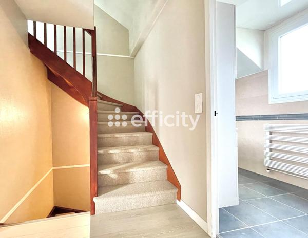 Maison 7 pièces - 140 m² Exclusivité efficity