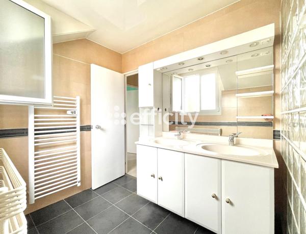 Maison 7 pièces - 140 m² Exclusivité efficity