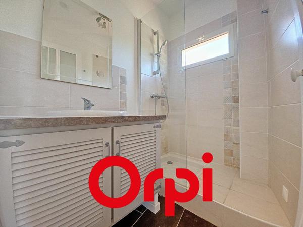 Appartement à vendre    2 pièces • 79 m2 Bandol